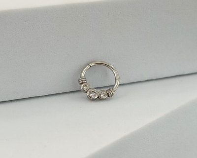 AM130 Fehér arany migrén piercing